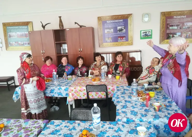Участники «Кубанской горницы» погадали на благополучие