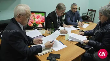 Прием граждан по личным вопросам депутат Госдумы провел в общественной приемной Кавказского местного отделения партии «Единая Россия»
