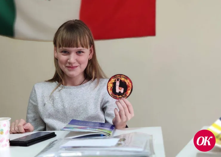 После МГУ, телевидения, работы в международных компаниях он едет преподавать в Кавказскую
