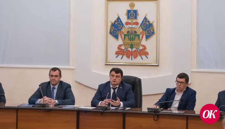 В заседании бюро президиума Совета молодых депутатов ЗСК принял участие депутат Кавказского районного Совета Аркадий Моисеев