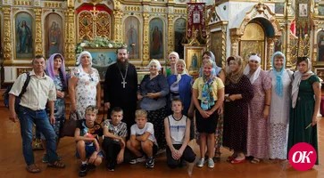 Паломники прибывают в собор Кропоткина