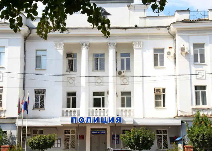 https://ognikubani.ru/wp-content/uploads/2022/09/ПОЛИЦИЯ-7