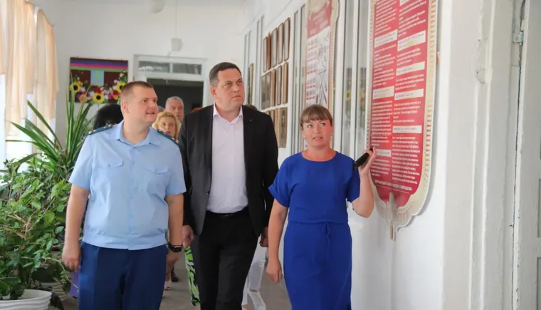 photo_5350477946357408816_y