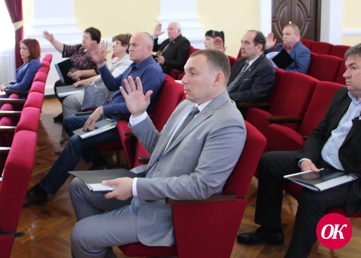 На сессии районного Совета утвердили отчет об исполнении бюджета района за 2021 год