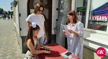 В День района внимание кропоткинцев и гостей города привлекла выставка «Моя Кубань», расположившаяся на площадке перед музеем г.Кропоткина
