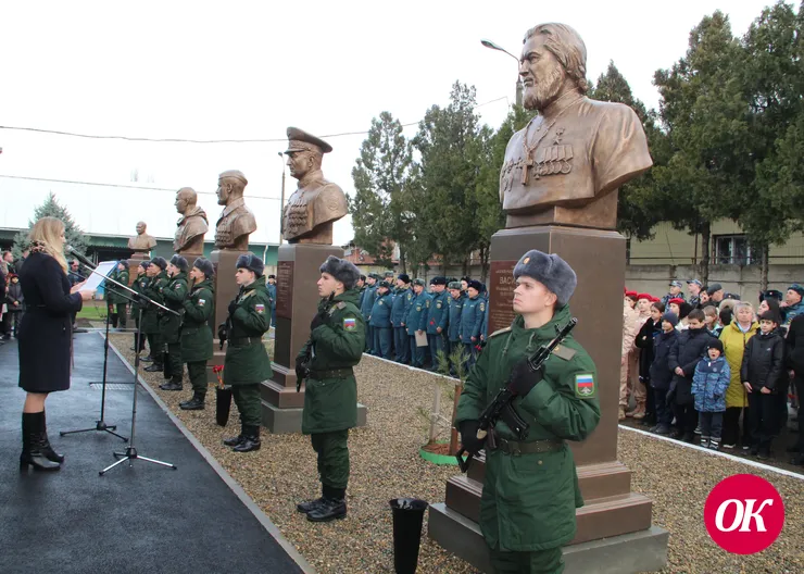 В пожарной части Кропоткина открыли Аллею Героев Донбасса