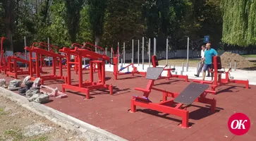 На площадке для сдачи норм ГТО установлены первые тренажеры
