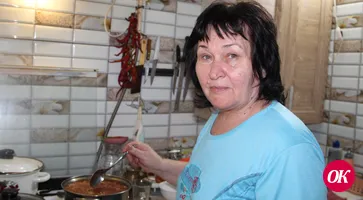 Секретами приготовления кубанского блюда делится казачка станицы Кавказской Светлана Калмыкова