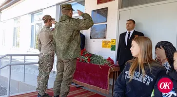 В станице Дмитриевской открыли две мемориальные доски, в память о выпускниках, погибших при исполнении воинского долга