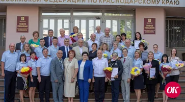 На торжественном мероприятии, посвященном 30-летию «Милицейской газеты Кубани», активным авторам популярного издания вручили грамоты и дипломы