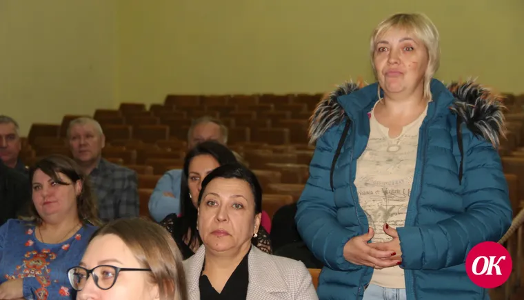 Жители поселения им.М.Горького подняли национальный во-прос и проблему подключения к интернету