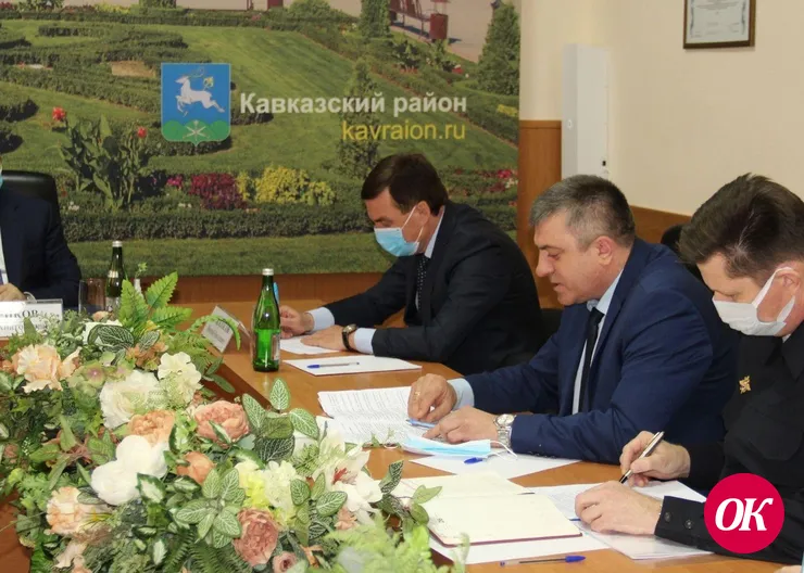 Кропоткин посетил министр гражданской обороны и чрезвычайных ситуаций Краснодарского края