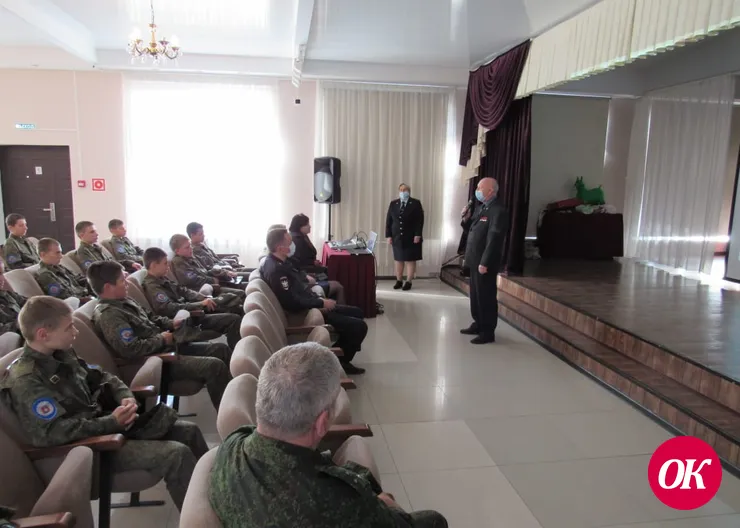 Кадетам Кропоткинского казачьего корпуса напомнили о правилах дорожного движения