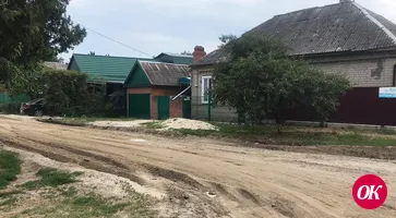 В Кропоткине на перекрестке улиц Льва Толстого и Чехова идет грейдирование