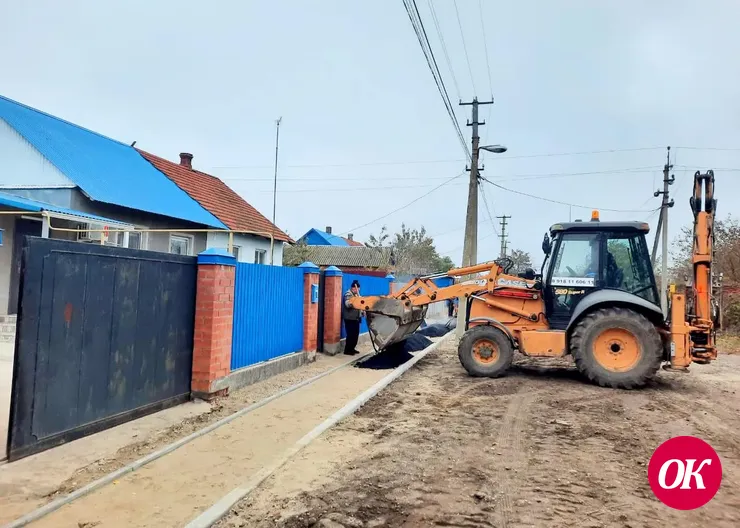В поселке им.Максима Горького на улице Гагарина восстановили тротуарную дорожку