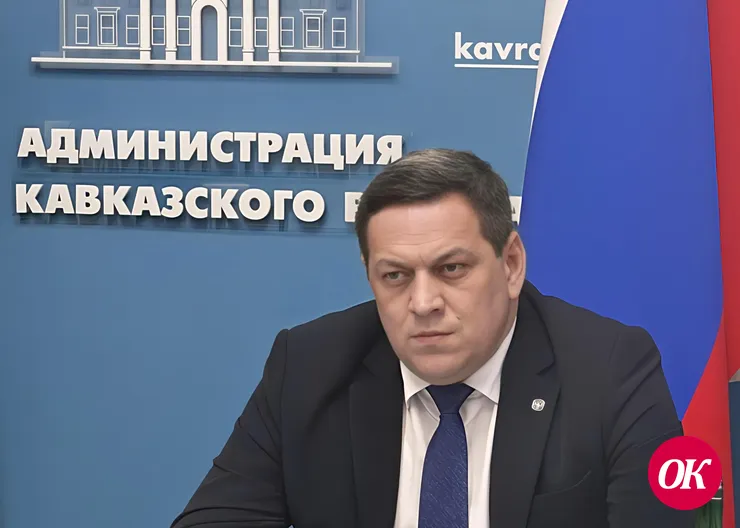 Глава Кавказского района Юрий Ханин ответил на обращения граждан на приеме по личным вопросам