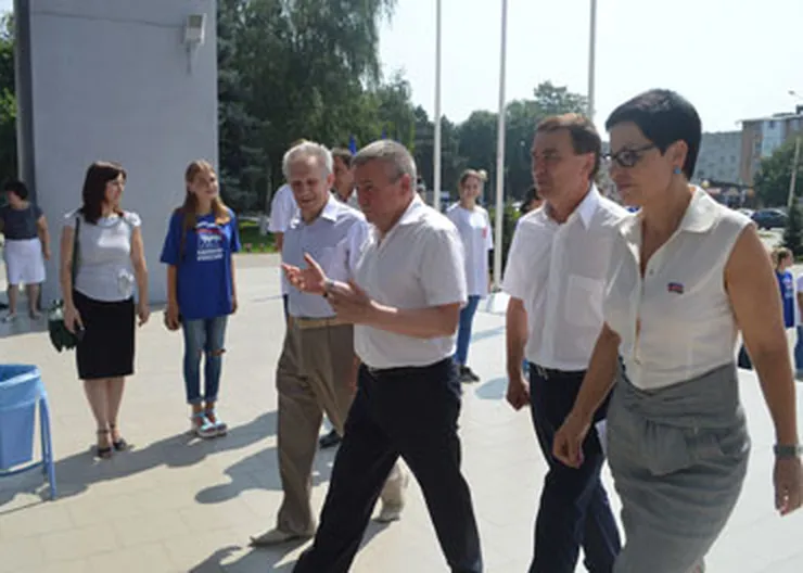 http://www.ognikuban.tw1.ru/wp-content/uploads/2016/08/DSC_0370eketov555777999