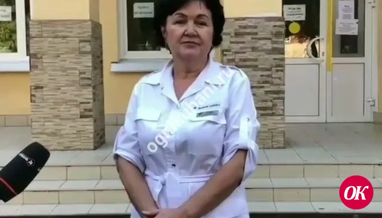 Главный врач Кропоткинской городской больницы Елена Грекова ответила на вопросы журналистов о состоянии здоровья госпитализированных школьников
