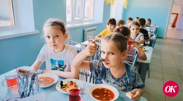 Дети устремились в школы… за весельем и отдыхом