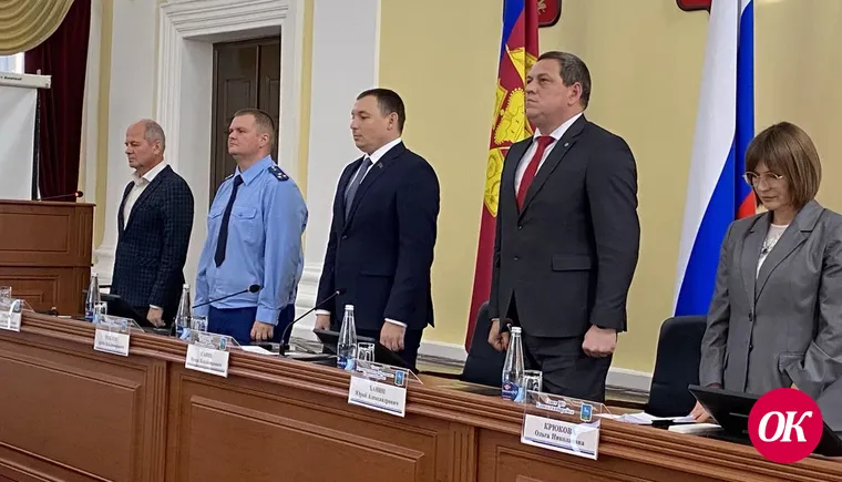 Большая сессия районного Совета при участии главы Кавказского района Юрия Ханина и прокурора района Артема Шаблова состоялась в администрации района