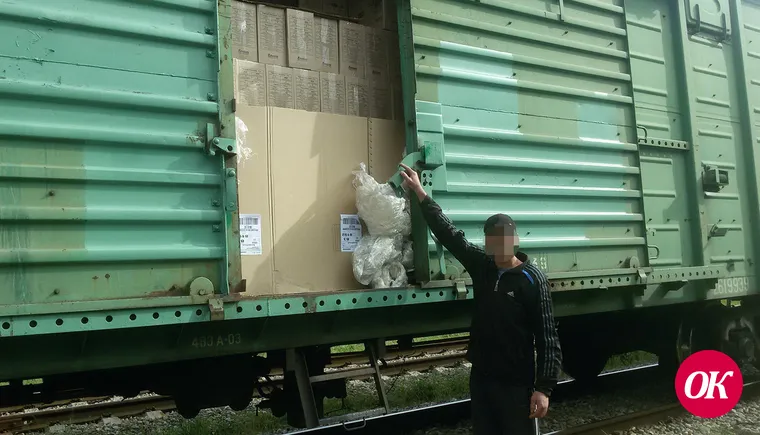 На железной дороге похищено 200 литров растительного масла