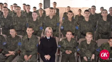 Полицейские и общественники Кавказского района провели встречу с кадетами