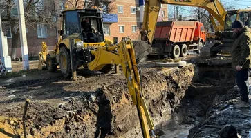 photo_5197515748425796864_y