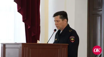 На заседании сессии районного Совета депутатов выступил начальник отдела МВД России по Кавказскому району Дмитрий Брюхов