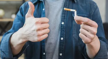 https://ognikubani.ru/wp-content/uploads/2023/03/man-holding-broken-cigarette-and-showing-thumb-up-gesture_1