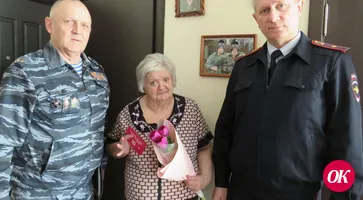 В Отделе МВД России по Кавказскому району поддержали праздничную акцию «8 Марта – в каждый дом»