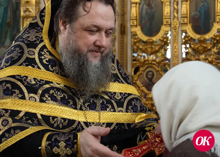 В Покровском соборе совершена вечерня с благословением на Великий пост