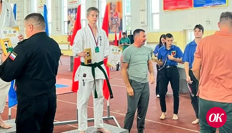 Двое спортсменов-киокусинкай отличились на первенстве Славянского района