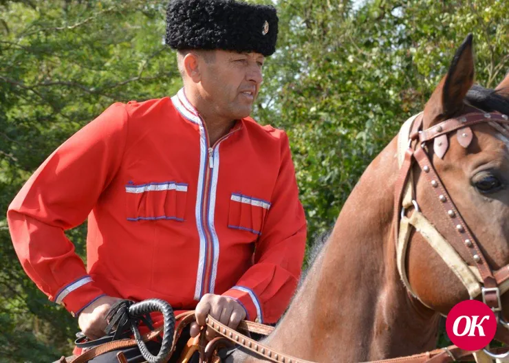 Члены Казанского станичного казачьего общества рассказывают, как возрождают старинные обычаи