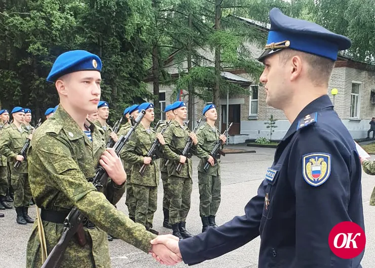 Парень из Кавказского района Максим Ермолаев стал одним из 15 ребят нашего региона, удостоенных особой чести — служить в Президентском полку России