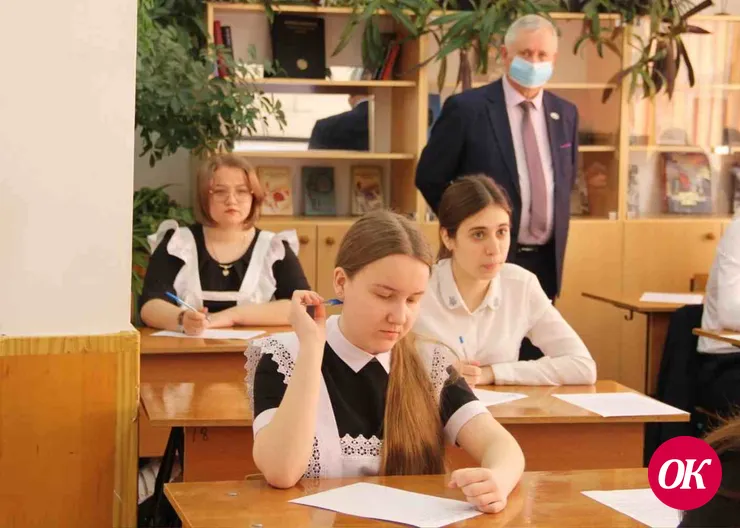 Одиннадцатиклассники школы №14 ст-цы Кавказской писали избирательный диктант