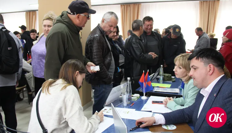 В Кропоткине работает ярмарка трудоустройства