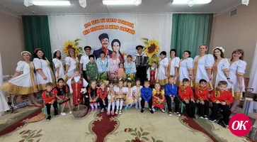 Казаки Кавказского хуторского казачьего общества и казачий хор побывали в детском саду №33 «Страна детства»
