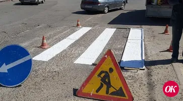 В городе Кропоткине обновляют дорожную разметку