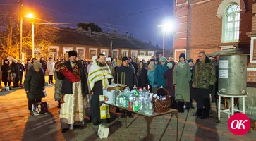 Чин великого освящения воды был совершен в день Крещения Господня в Покровском соборе Кропоткина