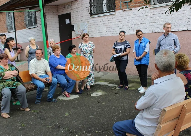 https://ognikubani.ru/wp-content/uploads/2019/09/PR-SKE-Sobranie-zhiltsov-3