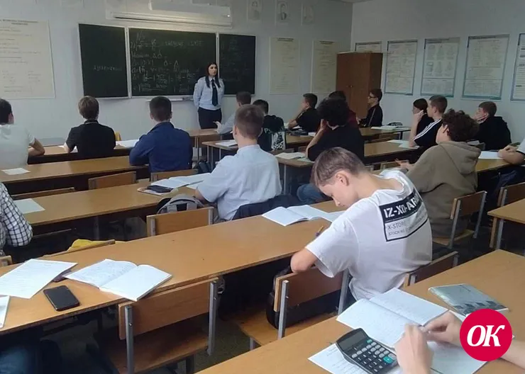<strong>Полицейские провели в юридическом техникуме мероприятие по профилактике экстремизма</strong>