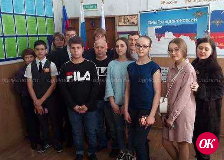 Полицейские выдали паспорта юным гражданам Кавказского района