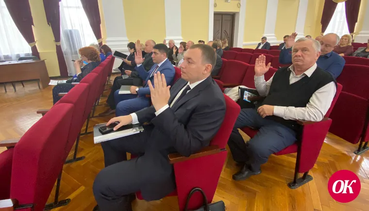 На сессии районного Совета депутатов подвели промежуточные итоги уходящего года и рассмотрели вопросы бюджета