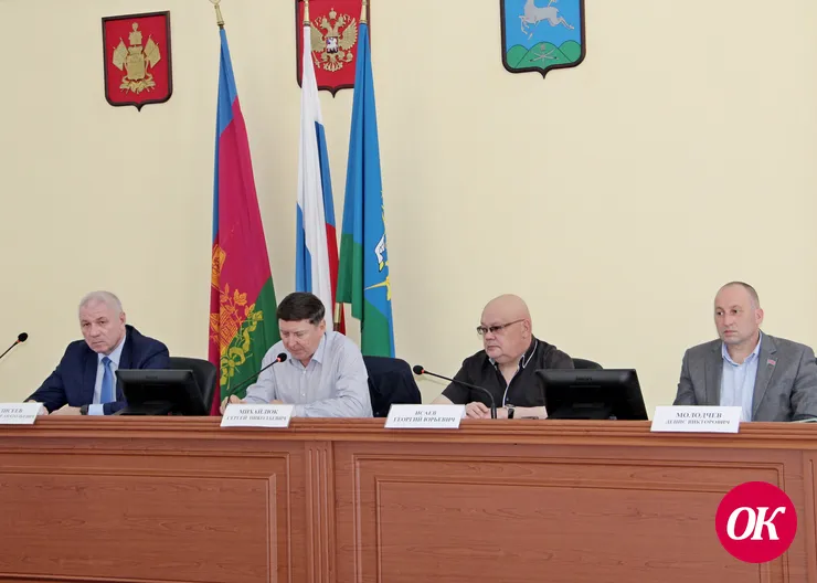 Депутаты внесли в Устав Кропоткина пункт о снятии полномочий с депутата за систематические прогулы