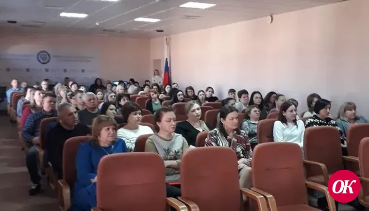 Полицейские пришли с беседой по правилам кибербезопасности в налоговую инспекцию