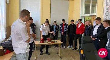 Более 150 школьников примеряли на себя роль машиниста локомотива, каменщика, электромонтера и повара