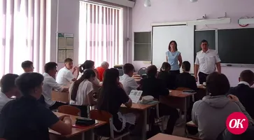 В Кавказском районе инспектора по делам несовершеннолетних пришли в школу с профилактической беседой