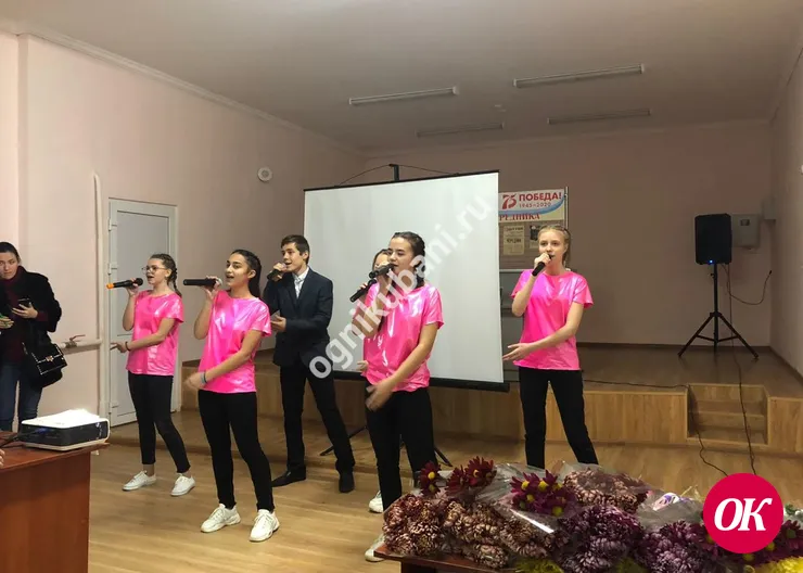Мамы волонтеров получили поздравления с Днем матери