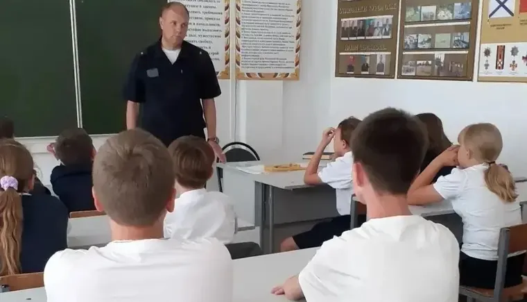 ДЕДОВ в школах беседы