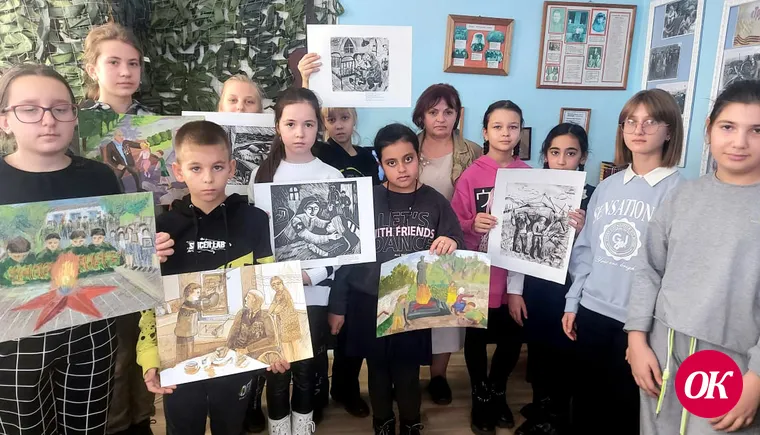 В Казанском станичном музее состоялась эксклюзивная выставка детских рисунков